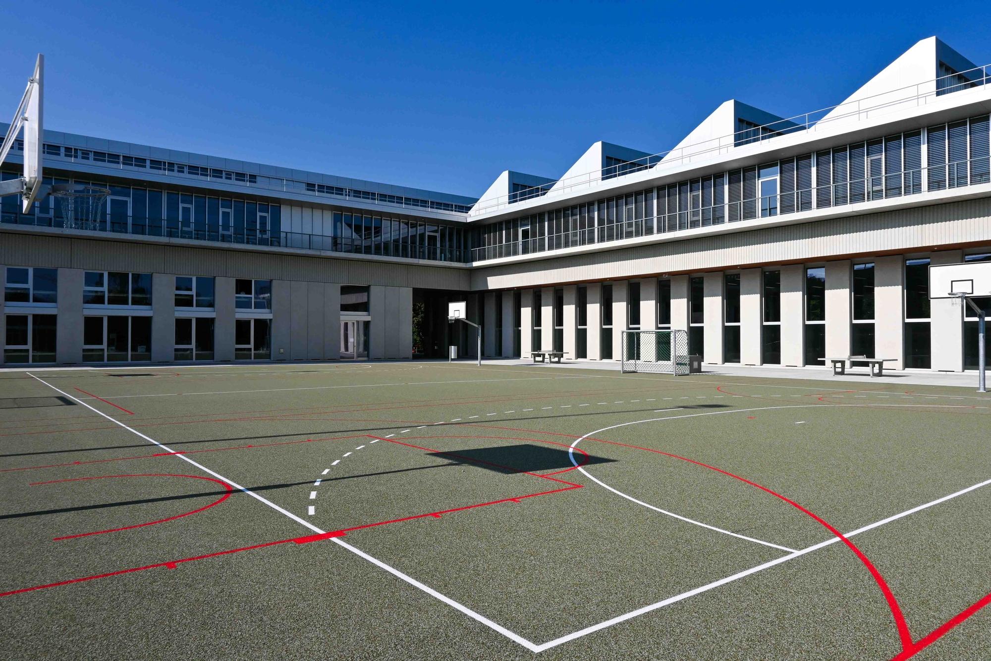 Sekundarschulhaus, Zirkusplatz Sursee