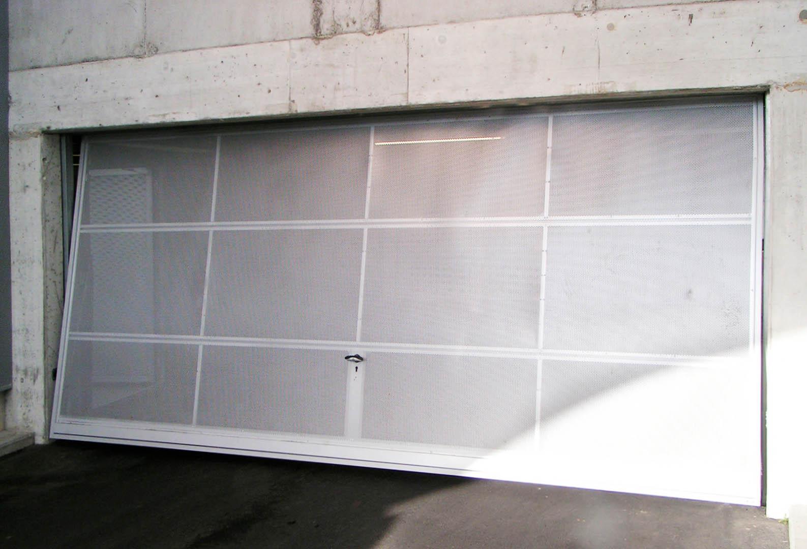 Kipptor Einstellhalle Buchs